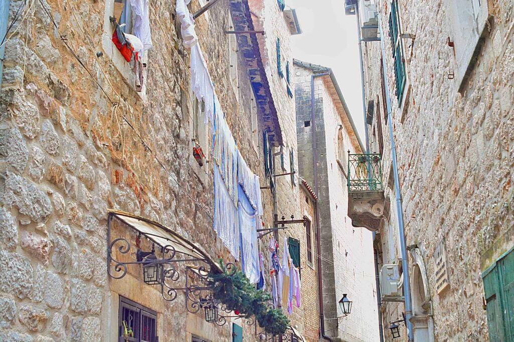Apartment Amigo 2 Old Town Kotor Ngoại thất bức ảnh